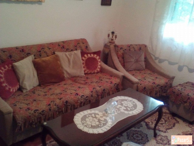 Издавање на викендица во Стење,Преспа.