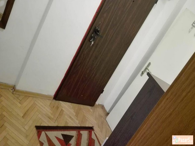 Se Iznajmuva Dvosoben Stan Vo Centar