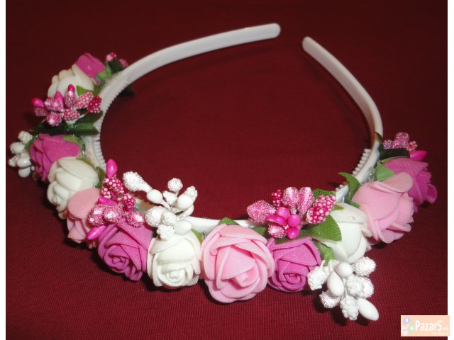 Рачно изработени венчиња