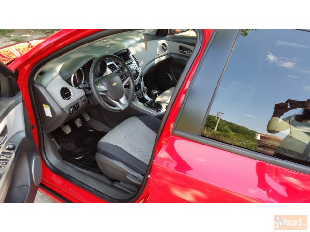 Chevrolet Cruze 16-plin-benzin Extra Sostojba