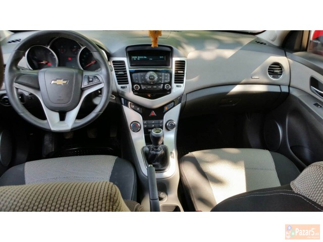 Chevrolet Cruze 16-plin-benzin Extra Sostojba