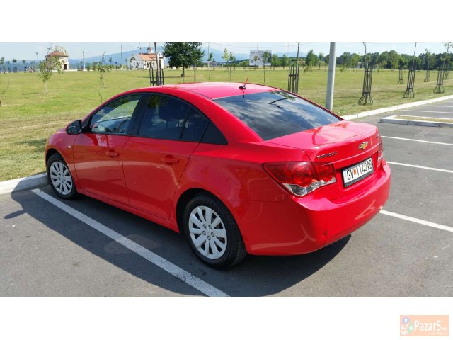Chevrolet Cruze 16-plin-benzin Extra Sostojba
