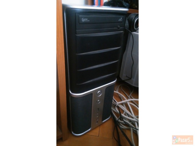 Продавам компјутер и монитор