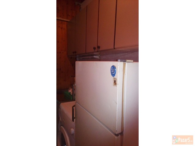 Izdavam Garsonjera Vo Avtokomanda