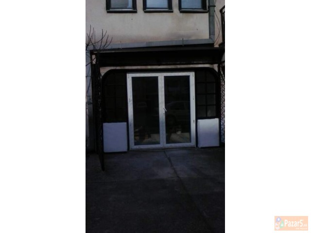 Се издава деловен простор во Струга 