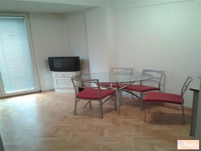 СЕ ИЗДАВА ДВОСОБЕН СТАН ВО ЦЕНТАР