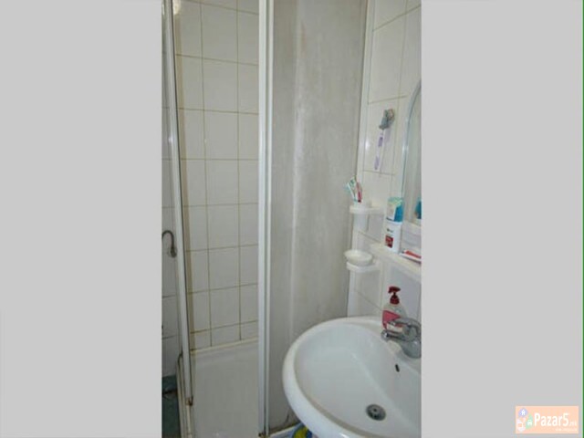  СЕ ИЗДАВА ТРОСОБЕН СТАН ВО МИЧУРИН