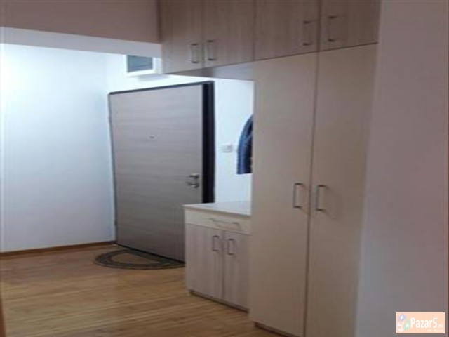 СЕ ИЗДАВА ТРОСОБЕН СТАН ВО АЕРОДРОМ