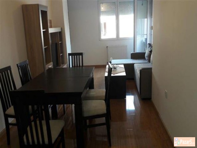 СЕ ИЗДАВА ТРОСОБЕН СТАН ВО АЕРОДРОМ