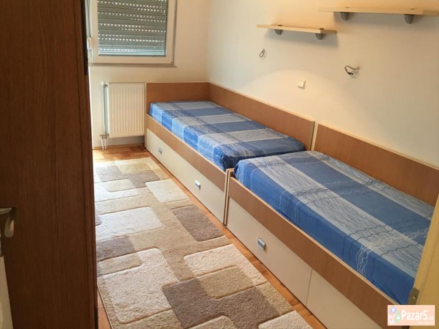 Se Iznajmuva Dvosoben Stan Vo Centar