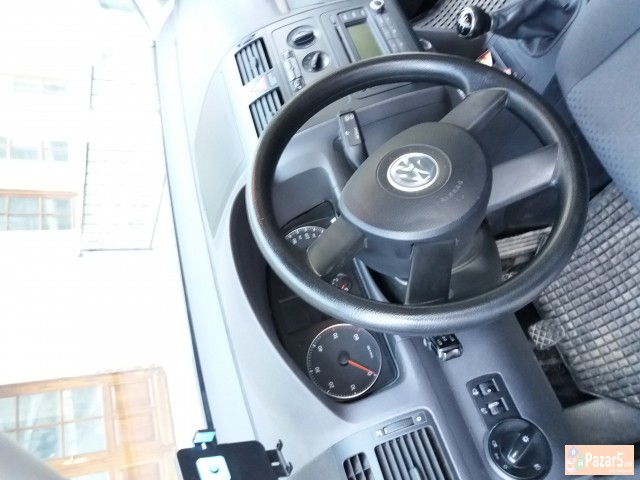 Se Prodava Vw Touran 1.9dti 2006 God 6 Brzini