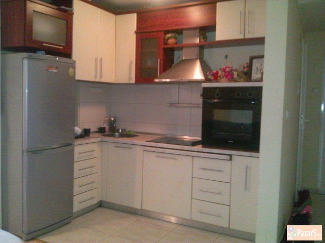 Izdavam Nov Komplet Namesten Stan Vo Kisela Voda