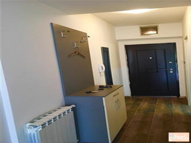 СЕ ИЗДАВА ДВОСОБЕН СТАН КАЈ УНИВЕРЗАЛНА