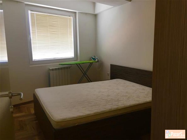 СЕ ИЗДАВА ДВОСОБЕН СТАН КАЈ УНИВЕРЗАЛНА