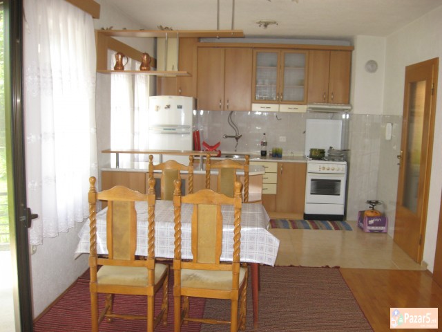 Izdavam Apartmani Vo Pestani-ohrid
