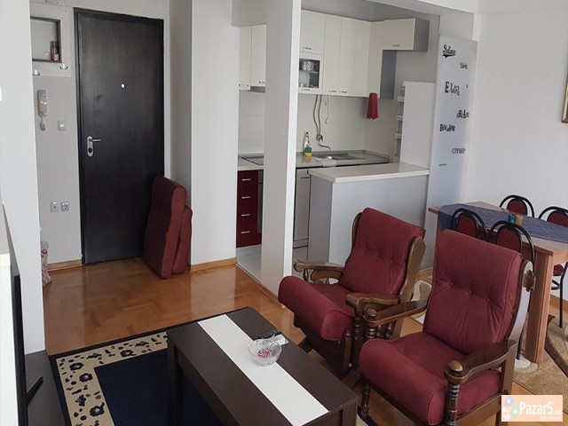 СЕ ИЗДАВА ДВОСОБЕН СТАН ВО НОВО ЛИСИЧЕ