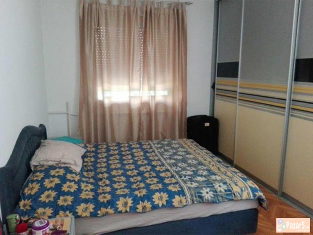 СЕ ИЗДАВА ТРОСОБЕН СТАН КАЈ КАПИТОЛ