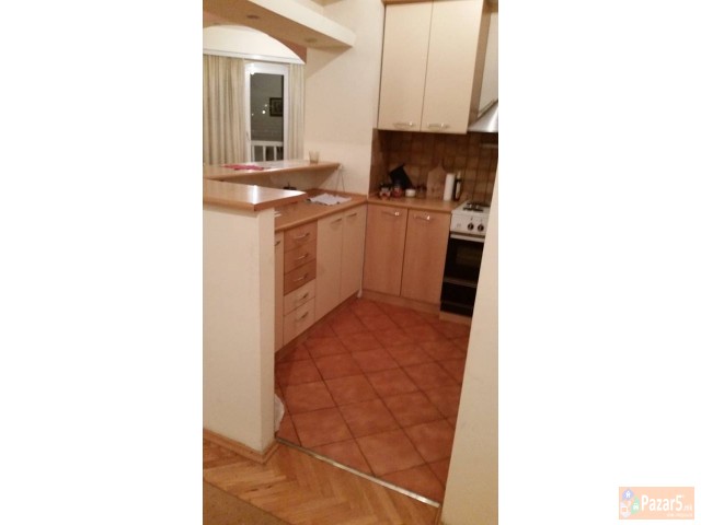 Se Iznajmuva Stan Vo Karpos 4