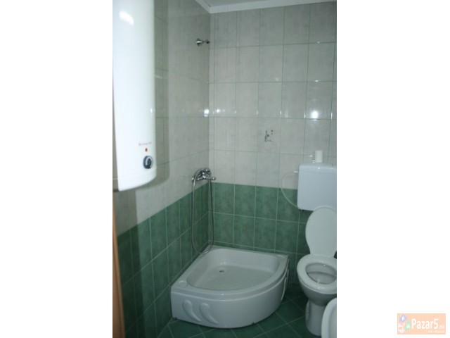 СОБИ СО ПОСЕБНИ КУПАТИЛА