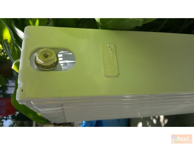 Prodavam Tri Radijatori Od 40 Santima Siroki