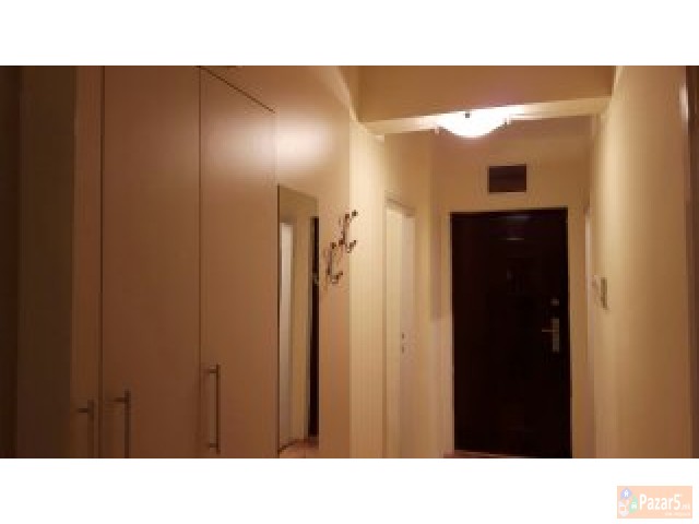 Se Izdava Trosoben Namesten Stan