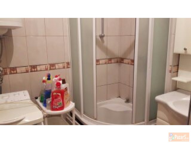 Se Izdava Trosoben Namesten Stan