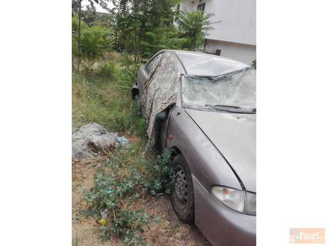 Hyundai Accent 1.3 Ls 96 G Za Delovi