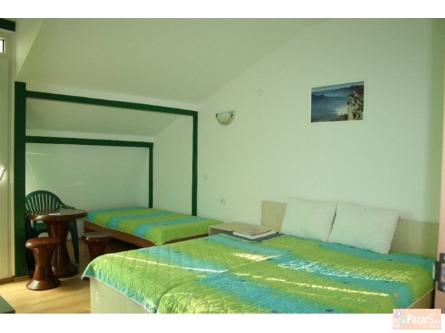 СОБИ СО ПОСЕБНИ КУПАТИЛА