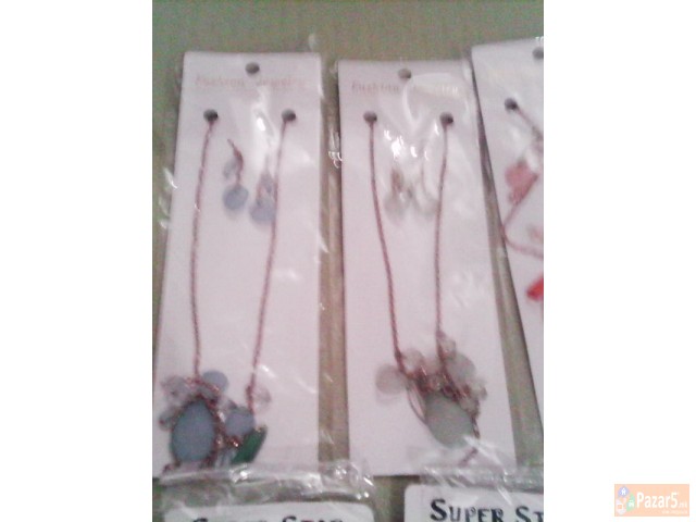 Prodavam Bizuterija Od Zatvoren Butik