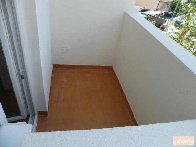 Se Prodava Kompletno Renoviran Stan