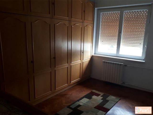 СЕ ИЗДАВА ДВОСОБЕН СТАН ВО ЦЕНТАР