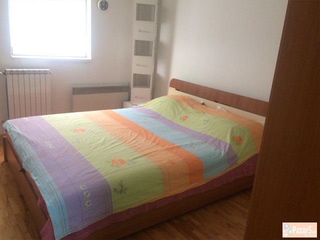 СЕ ИЗДАВА ТРОСОБЕН СТАН ВО ДЕБАР МААЛО