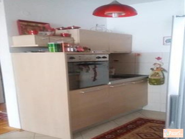 СЕ ИЗДАВА ТРОСОБЕН СТАН ВО МИЧУРИН