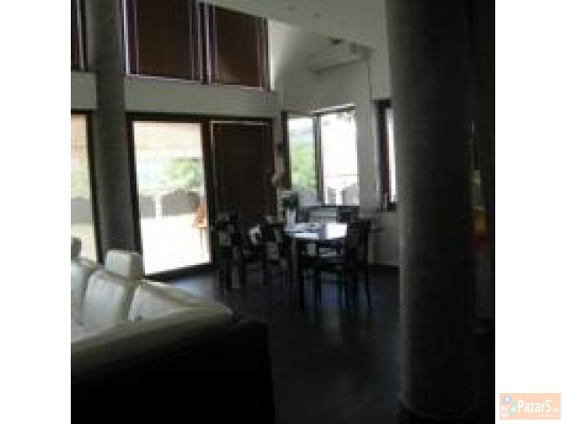 Kuka 270m2 - Dolno Sonje