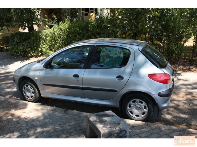 Peugeot 206 1.1