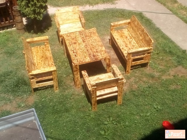 Мебел од палети