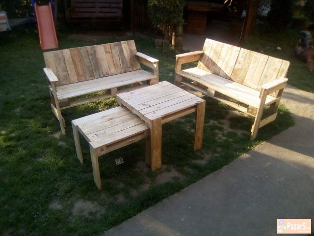 Мебел од палети