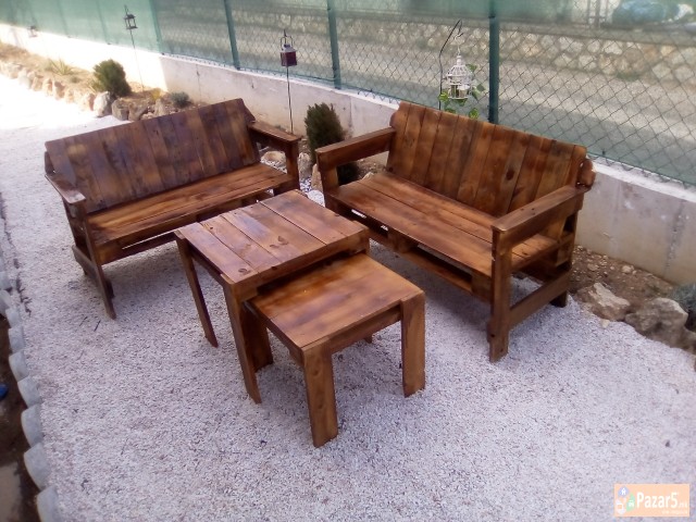 Мебел од палети