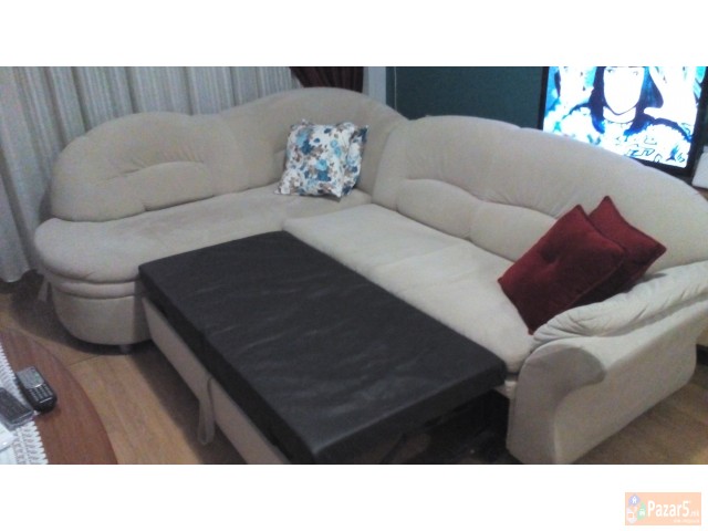 продавам аголна гарнитура