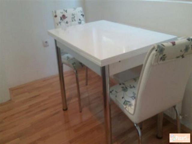 СЕ ИЗДАВА НОВ ДВОСОБЕН СТАН ВО ЦЕНТАР