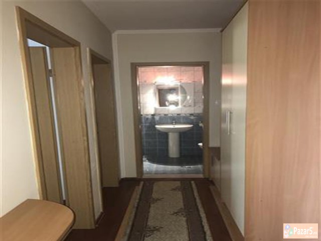 СЕ ИЗДАВА ТРОСОБЕН СТАН ВО ЦЕНТАР