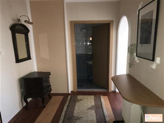 СЕ ИЗДАВА ТРОСОБЕН СТАН ВО ЦЕНТАР