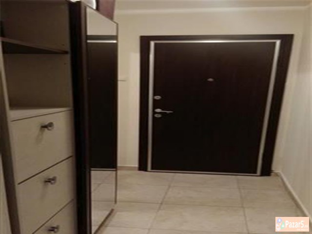 СЕ ИЗДАВА ТРОСОБЕН НАМЕСТЕН СТАН ВО АЕРОДРОМ