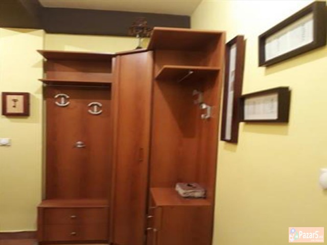 СЕ ИЗДАВА ТРОСОБЕН СТАН КАЈ НОВА ЖЕЛЕЗНИЧКА