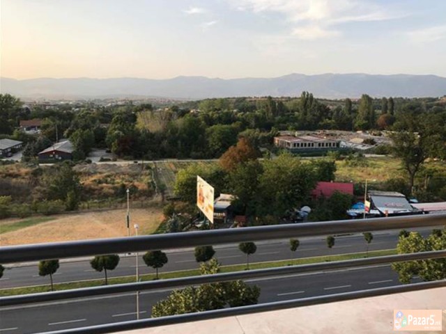 СЕ ИЗДАВА НОВ ДВОСОБЕН СТАН КАЈ МИДА