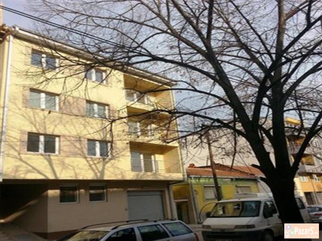 СЕ ИЗДАВА ТРОСОБЕН СТАН ВО ДЕБАР МААЛО