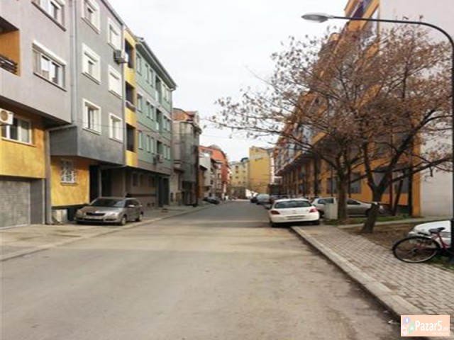 СЕ ИЗДАВА ТРОСОБЕН СТАН ВО ДЕБАР МААЛО