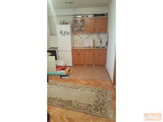 Izdavam Stan Na Stara Rampa