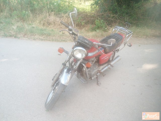 Se Prodava Honda 400cc