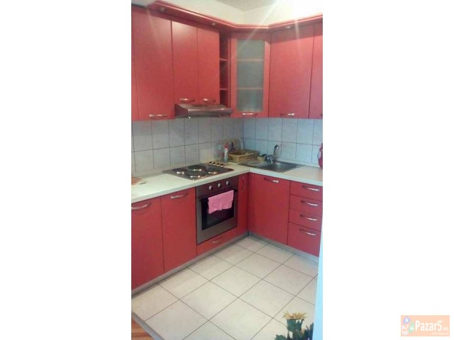 Се изнајмува двособен стан во Капиштец